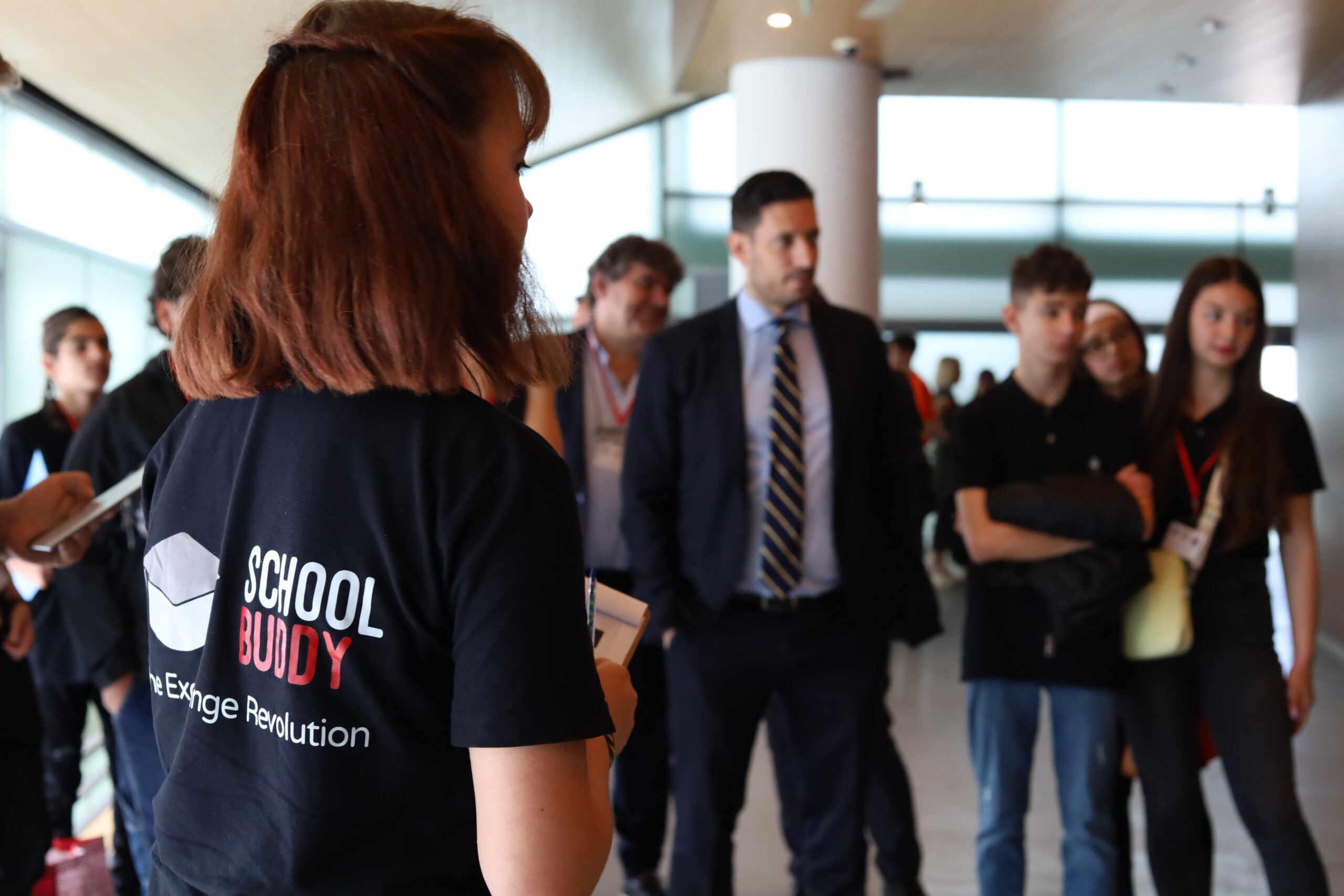 Ο Υφυπουργός Ψηφιακής Διακυβέρνησης, Κωνσταντίνος Κυρανάκης με την ομάδα του School Buddy